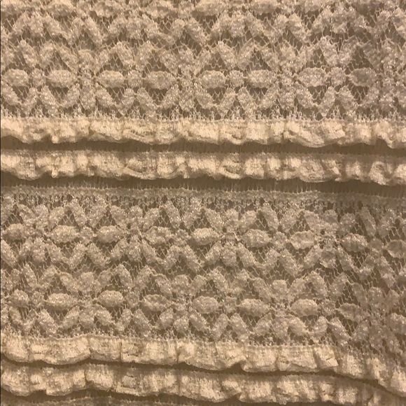 Cream Lace Crop Top - Picture 2 of 2